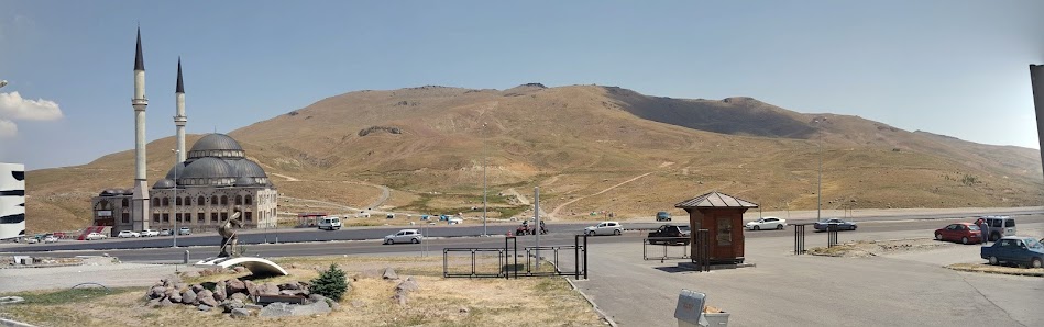 Ercİyes Ski Resort thumb 3